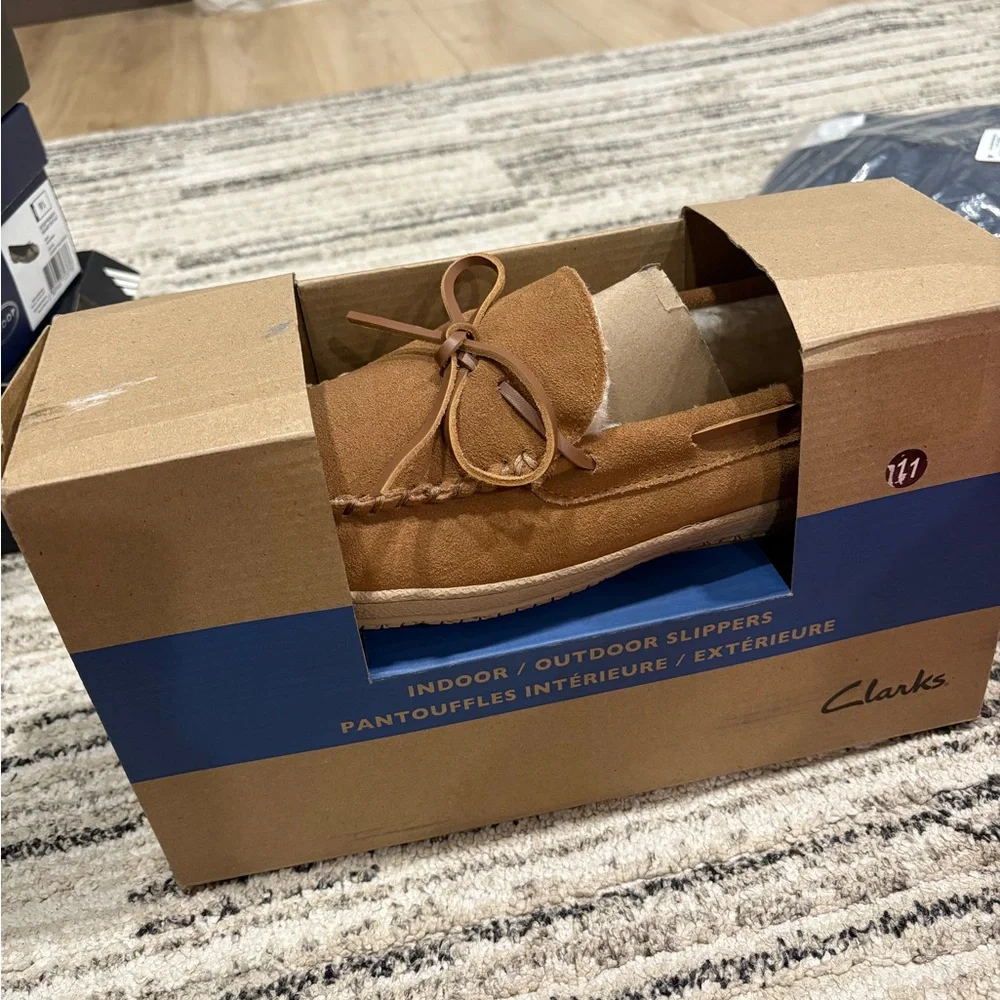 Clarks Men's Suede‎ loafer slippers